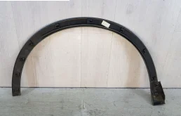 Расширитель арок передний правый для Audi Q3 2024 года на фотографиях