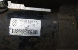 Стартер для Renault Logan 2012 года на фотографиях