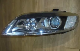 Фара ксенон левая для Audi Q7 на фотографиях