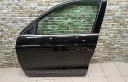 Дверь передняя левая для Audi Q3 на фотографиях