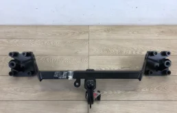 Фаркоп для Volkswagen Touareg 2024 года на фотографиях