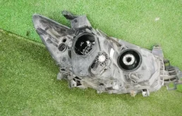 Фара левая для Mazda CX 5 2011 года на фотографиях