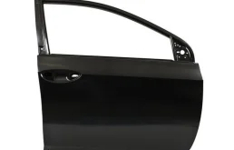 Двери для Toyota Corolla 2019 года на фотографиях