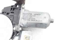 Стеклоподъемник передний правый для Toyota Corolla на фотографиях