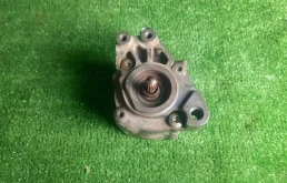 Насос ГУР для Audi A8 2010 года на фотографиях