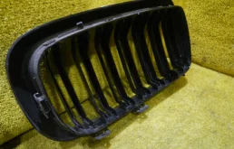 Решетка радиатора левая для BMW X6 на фотографиях