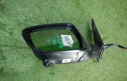 Стекла и зеркала для Nissan Qashqai 2017 года на фотографиях