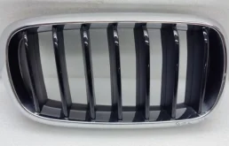 Решетка радиатора правая (51137373690) для BMW X6 Ф16 F16 2014-2019