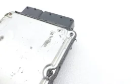 Блок управления двигателем для Audi Q7 2009 года на фотографиях