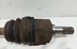 Привод передний левый для Hyundai Solaris 2013 года на фотографиях