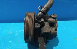 Насос ГУР для Honda CR-V 2002 года на фотографиях