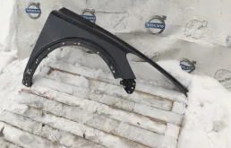 Крыло правое для Volvo C30 на фотографиях