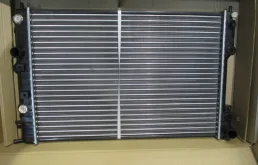 Радиатор охлаждения ДВС для Chevrolet Cruze 1 J300 2009-2015