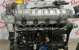 Двигатель без навесного для Renault Laguna на фотографиях