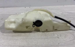 Расширительный бачок радиатора для Ford Explorer 2011 года на фотографиях