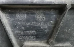 Панель радиатора (телевизор) для Skoda Rapid 2012 года на фотографиях