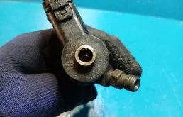 Форсунка топливная для Volvo XC90 на фотографиях