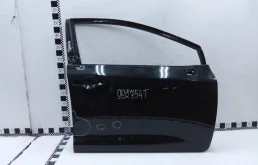 Двери для Toyota Corolla 2024 года на фотографиях