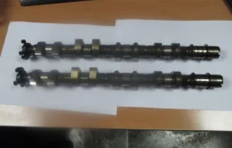 Распредвал впускной для Opel Astra 2011 года на фотографиях