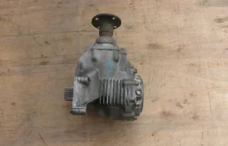 Раздатка для Nissan X-Trail 2000 года на фотографиях