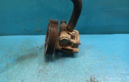 Насос ГУР для Mitsubishi Outlander на фотографиях