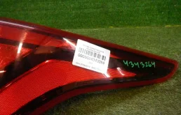 Фонарь внешний правый для Hyundai Solaris 2021 года на фотографиях