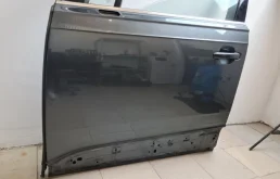 Дверь передняя левая для Audi Q7 2015 года на фотографиях