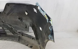 Бампер передний для Kia Carnival 2004 года на фотографиях