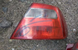 Фонарь правый для Mitsubishi Carisma 1996-2006