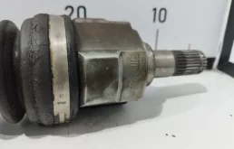 Привод передний левый для Hyundai Solaris 2016 года на фотографиях