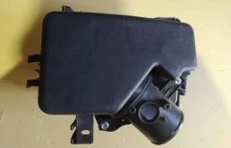 Корпус воздушного фильтра для Toyota Corolla на фотографиях