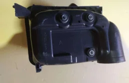 Корпус воздушного фильтра для Toyota Corolla на фотографиях