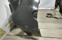 Подкрылок передний правый для Skoda Rapid на фотографиях