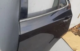 Дверь задняя левая для Opel Mokka 2015 года на фотографиях