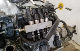 Двигатель для Lexus LS 2005 года на фотографиях