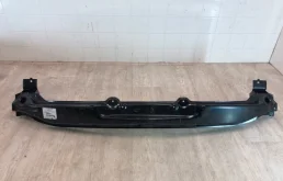 Усилитель бампера передний нижний для Mitsubishi Pajero Sport 2008 года на фотографиях