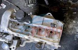 Двигатель без навесного для Mercedes-Benz Vito на фотографиях