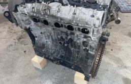 Двигатель для Volvo C30 2008 года на фотографиях