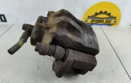 Суппорт передний левый для Suzuki Grand Vitara 2006 года на фотографиях