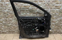 Дверь передняя левая для Jeep Grand Cherokee 2016 года на фотографиях