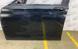 Стекла и зеркала для BMW 7er 2009 года на фотографиях