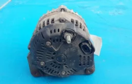 Генератор для Nissan X-Trail 2014 года на фотографиях