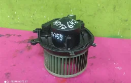 Мотор отопителя для Volkswagen Passat 2002 года на фотографиях