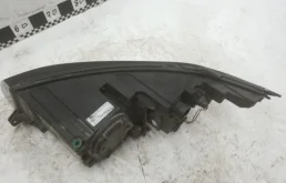 Фара правая для Land Rover Range Rover Evoque 2018 года на фотографиях