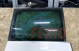 Стекло двери заднее правое для Volkswagen Touareg I (7L) 2002-2010