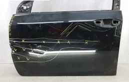 Стекла и зеркала для Toyota Corolla 2016 года на фотографиях