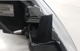 Фары для Nissan Tiida 2004 года на фотографиях