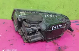 Фары для Volkswagen Touareg 2002 года на фотографиях