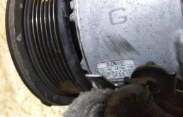 Компрессор кондиционера для Toyota Alphard 2010 года на фотографиях