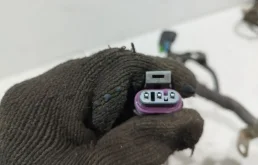 Проводка моторного отсека для Chevrolet Cruze на фотографиях